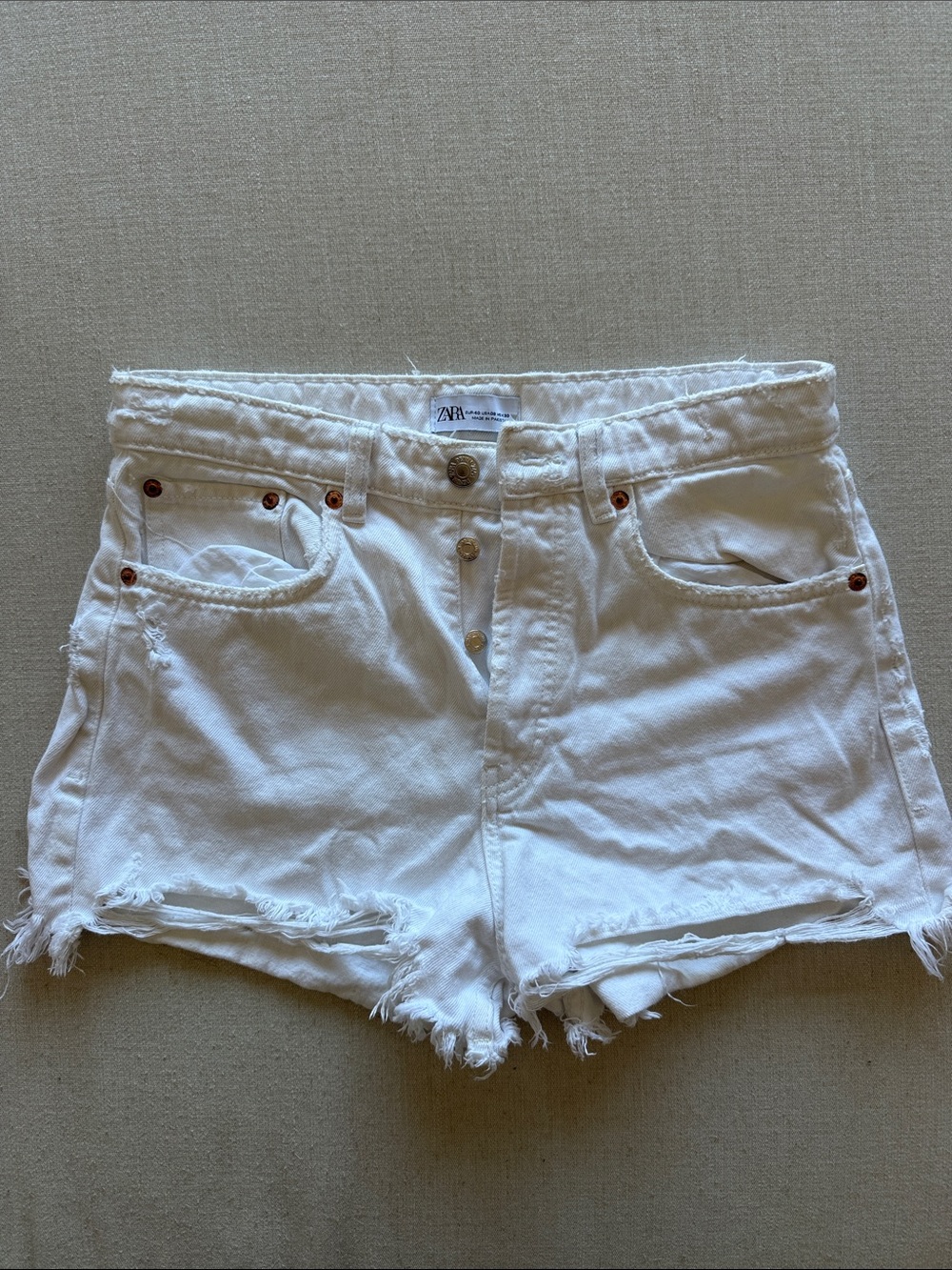Zara White Frayed Hem High-Rise Denim Shorts